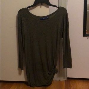 Apt 9 x-small Green embroidered dress shirt